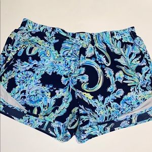 lilly pulitzer luxletic shorts size medium